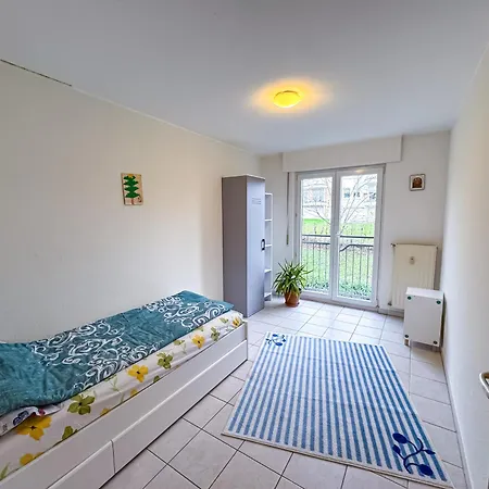 Apartment Charming Retreat In *