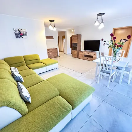 Charming Retreat In Mamer